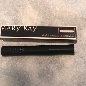 Mary Kay Lash Love Mascara in “I Love Brown”